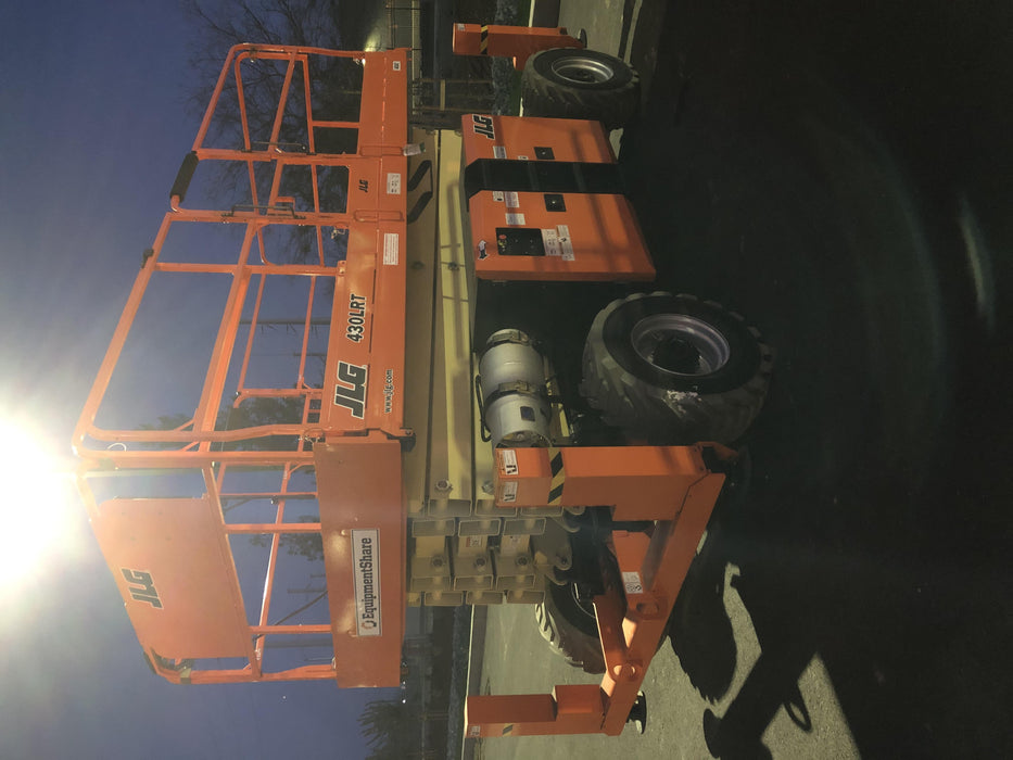 2019 JLG 430LRT