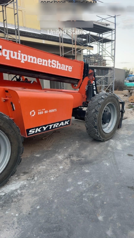 2022 SKYTRAK 8042