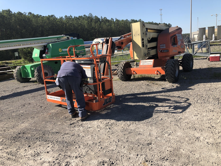 2019 JLG 450AJ