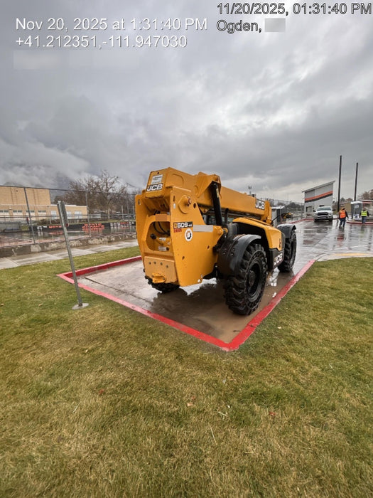 2019 JCB 509-42 Cab/Heat/Air, 74 HP, Solid Tires, STD Worklight, Beacon, Aux Hydraulics, Lifting Eye, Back up Alarm w/66" Carriage/60" Forks