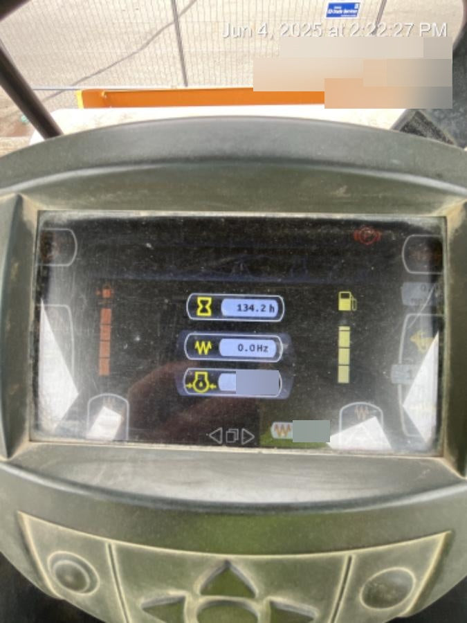 2023 CASE SV211E