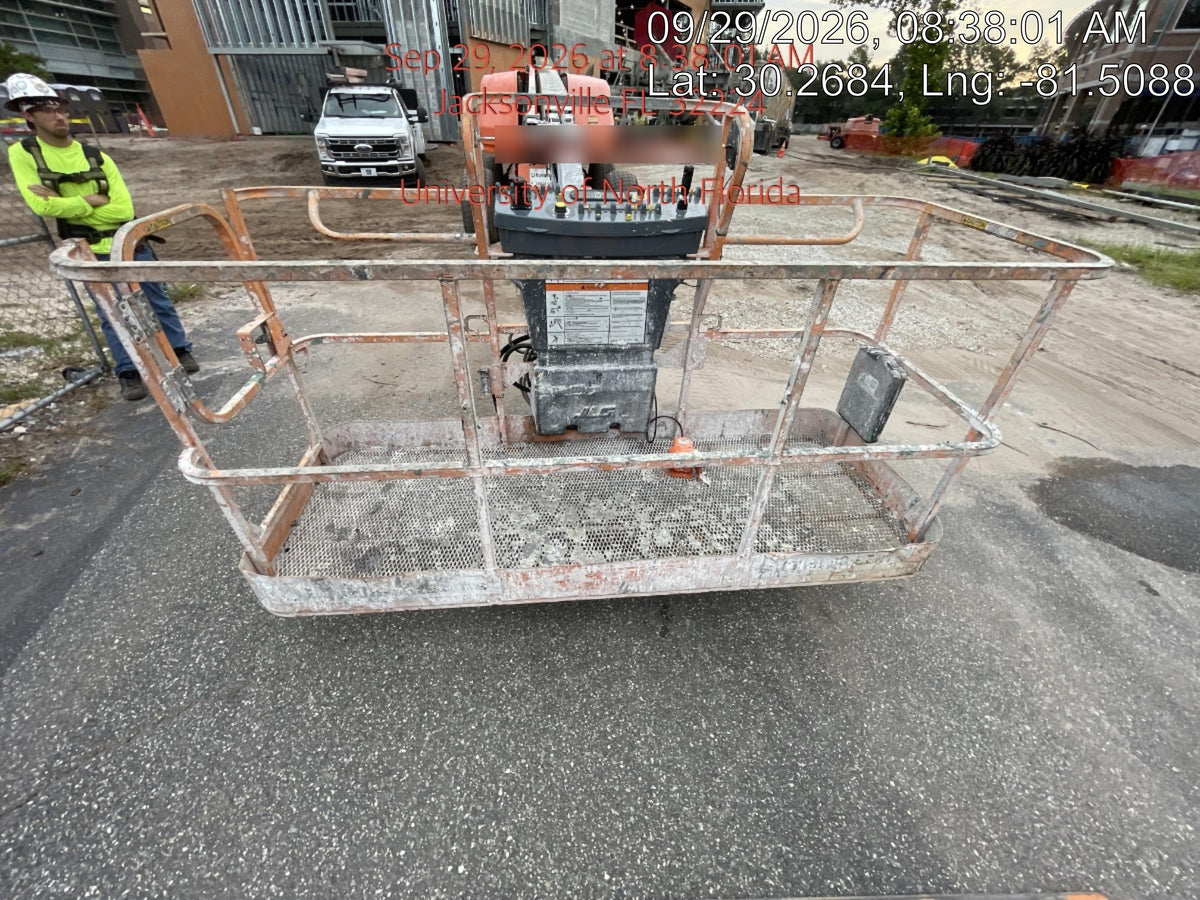 2021 JLG 660SJ