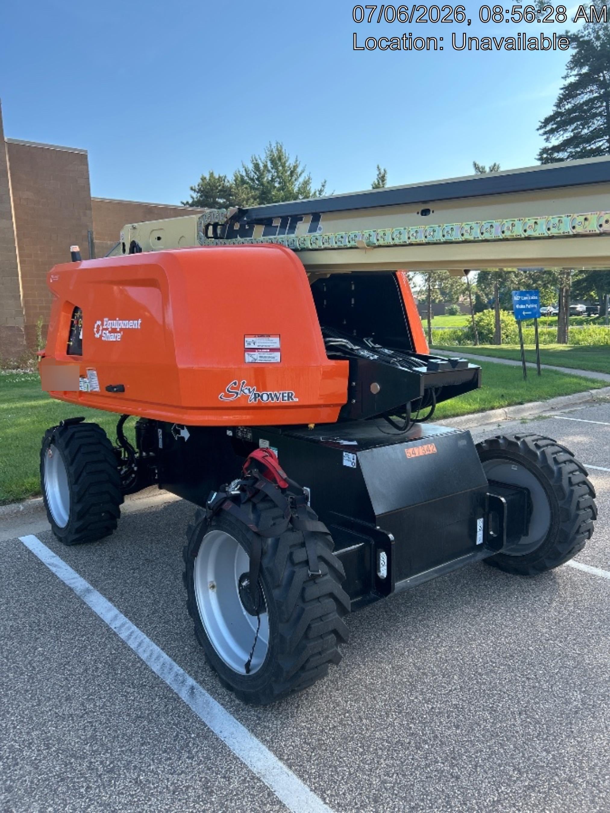 2025 JLG 660SJ