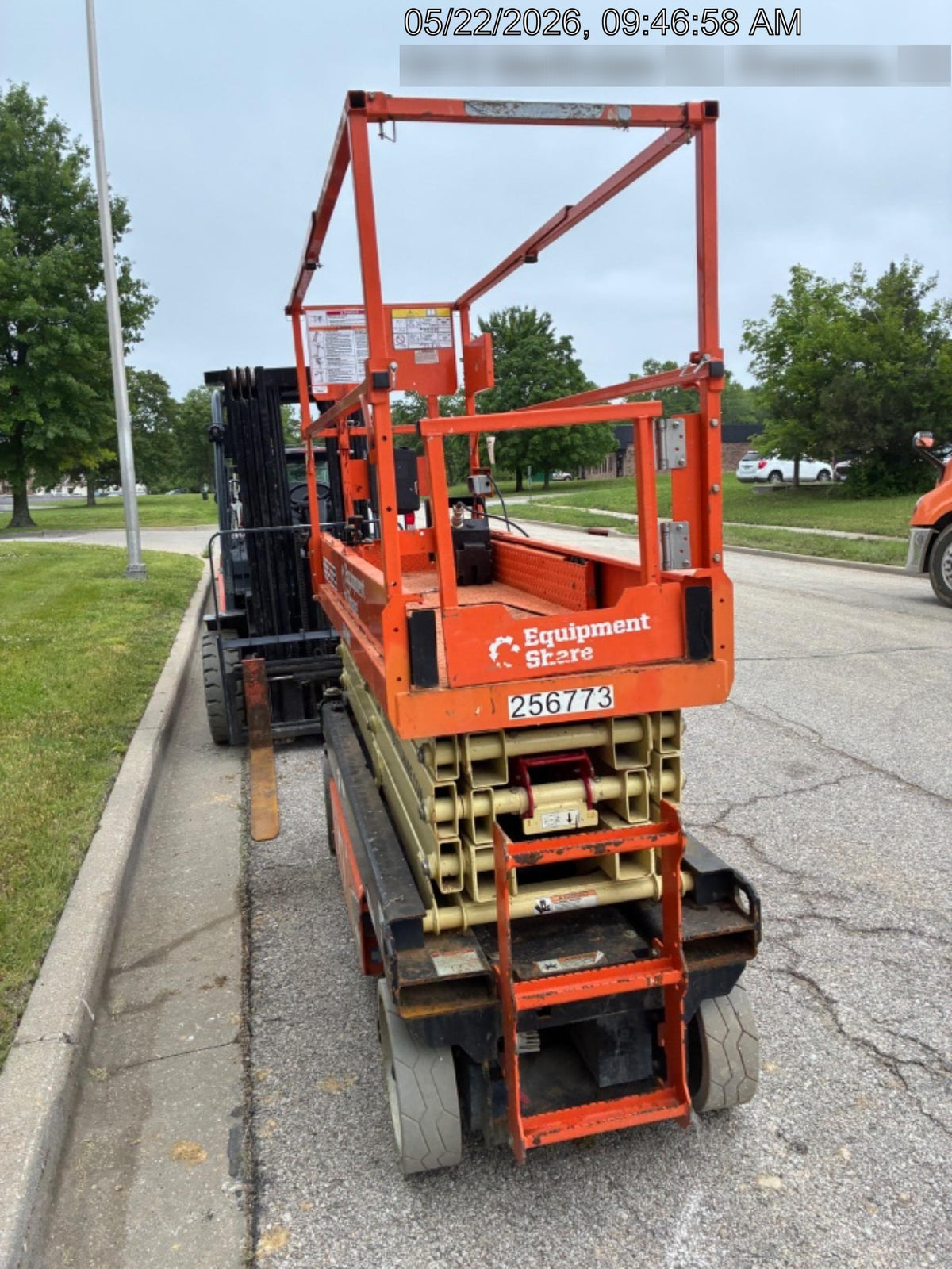 2022 JLG ES2632