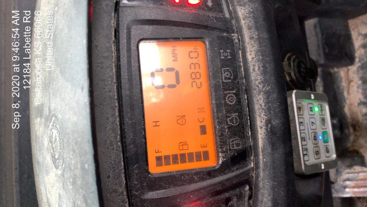 2019 Kubota RTV-X900 4wd Utility Cart, 2 Seat, Diesel, LED Strobe, Windshield Tempered Glass, Plastic Canopy, Wire Harness Kit, Backup Alarm