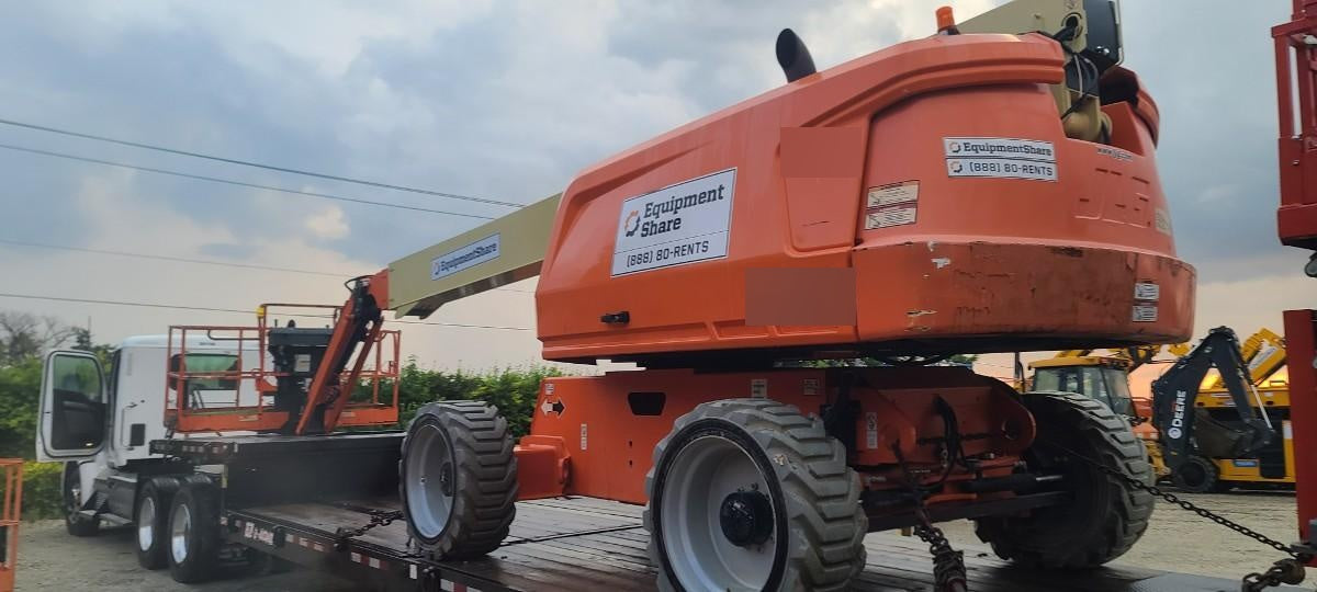 2019 JLG 660SJ