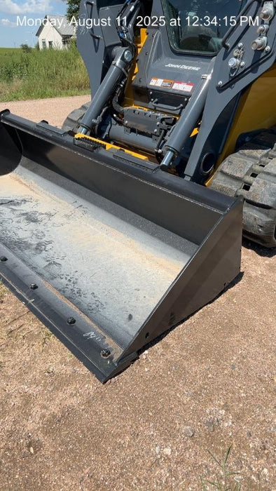 2025 JOHN DEERE 84" Bucket - John Deere