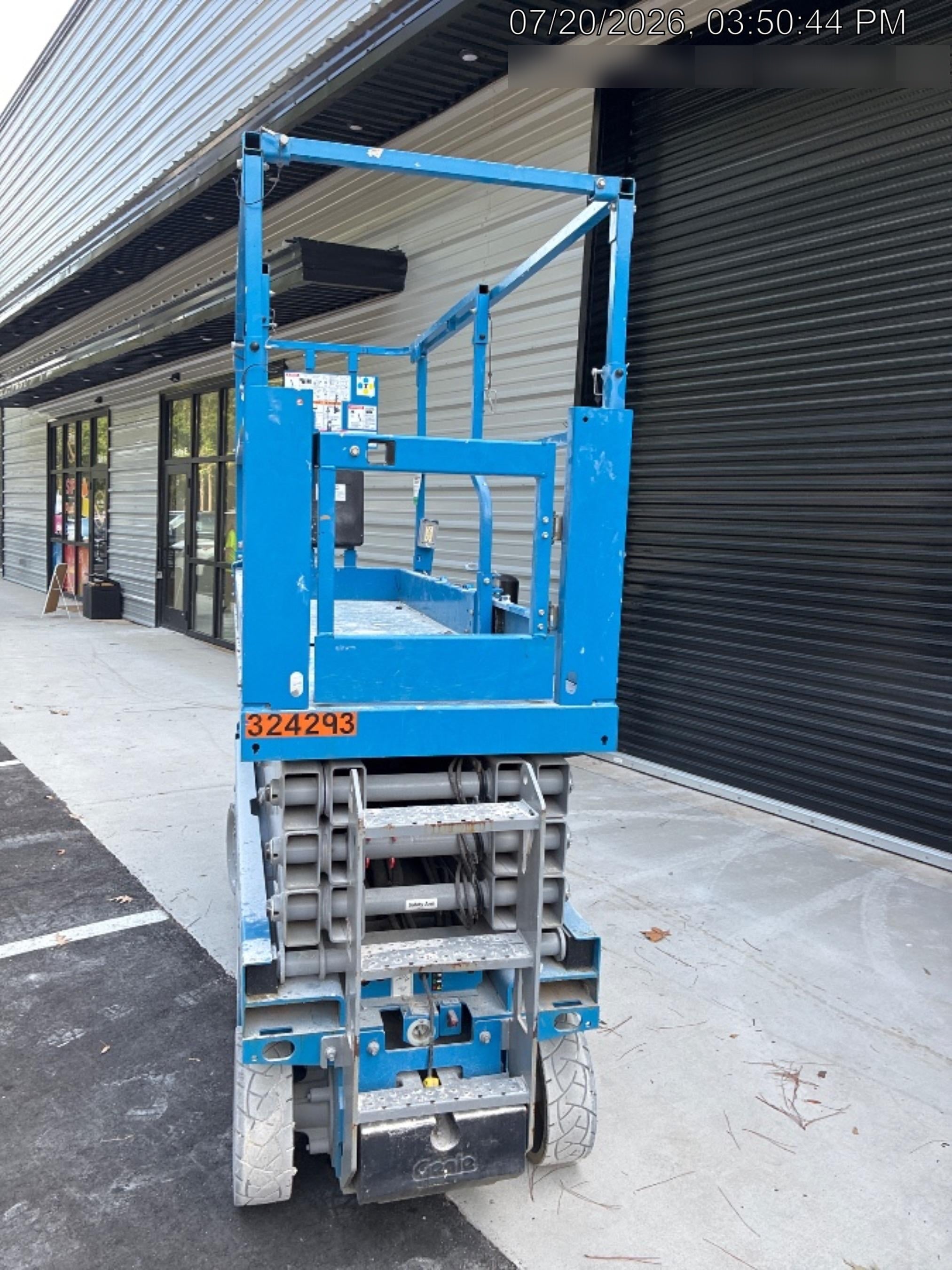 2023 GENIE GS-2632