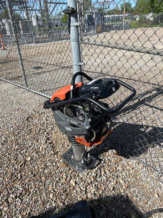 2024 HUSQVARNA LT5005