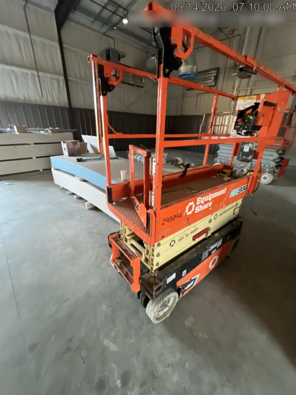 2023 JLG ES1932