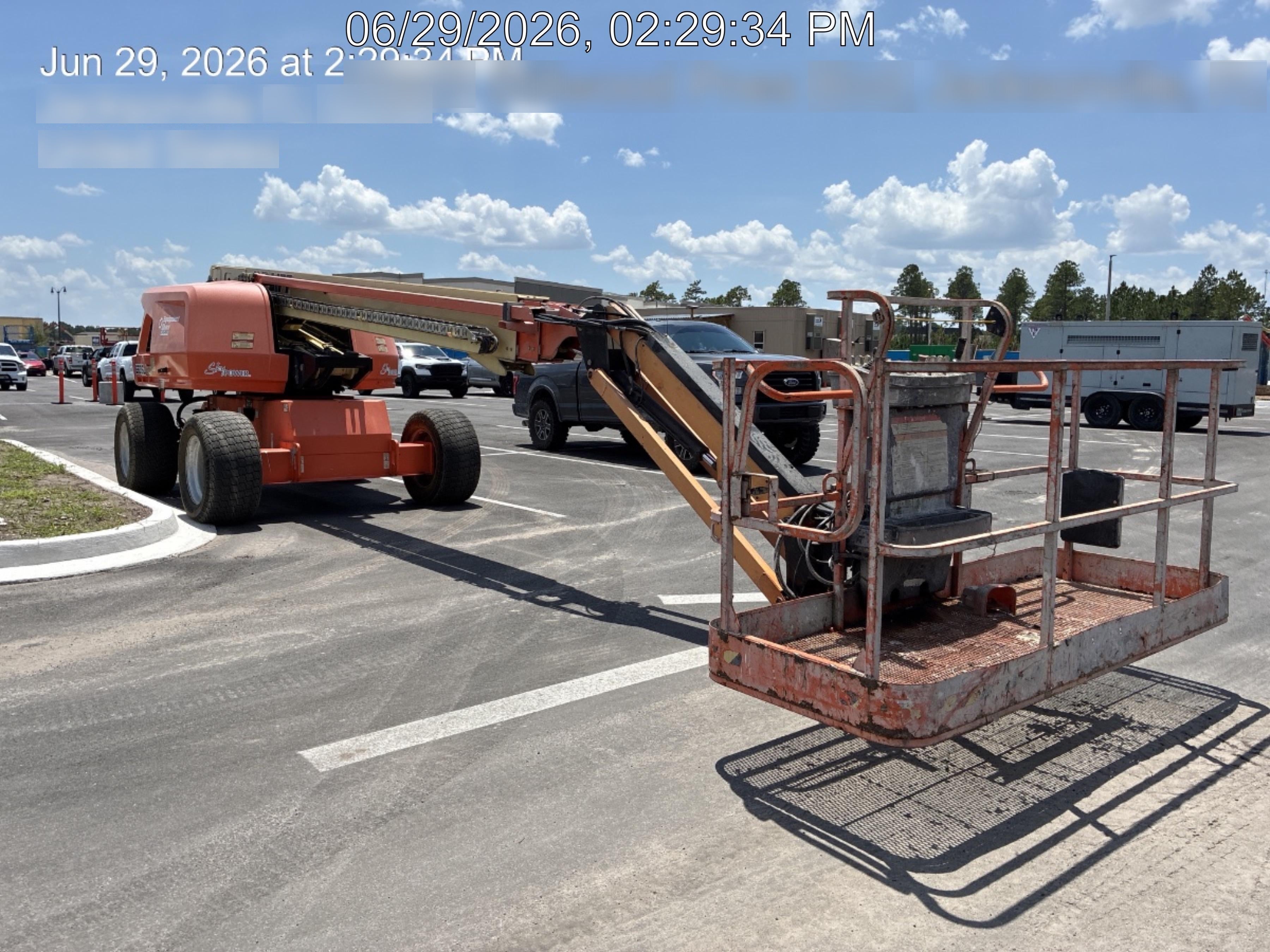 2022 JLG 660SJ