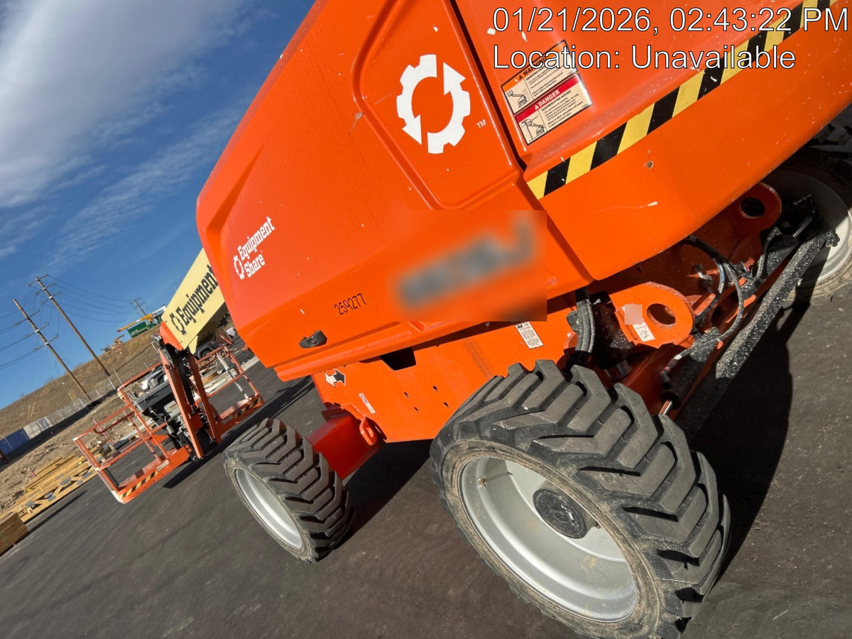 2022 JLG 660SJ
