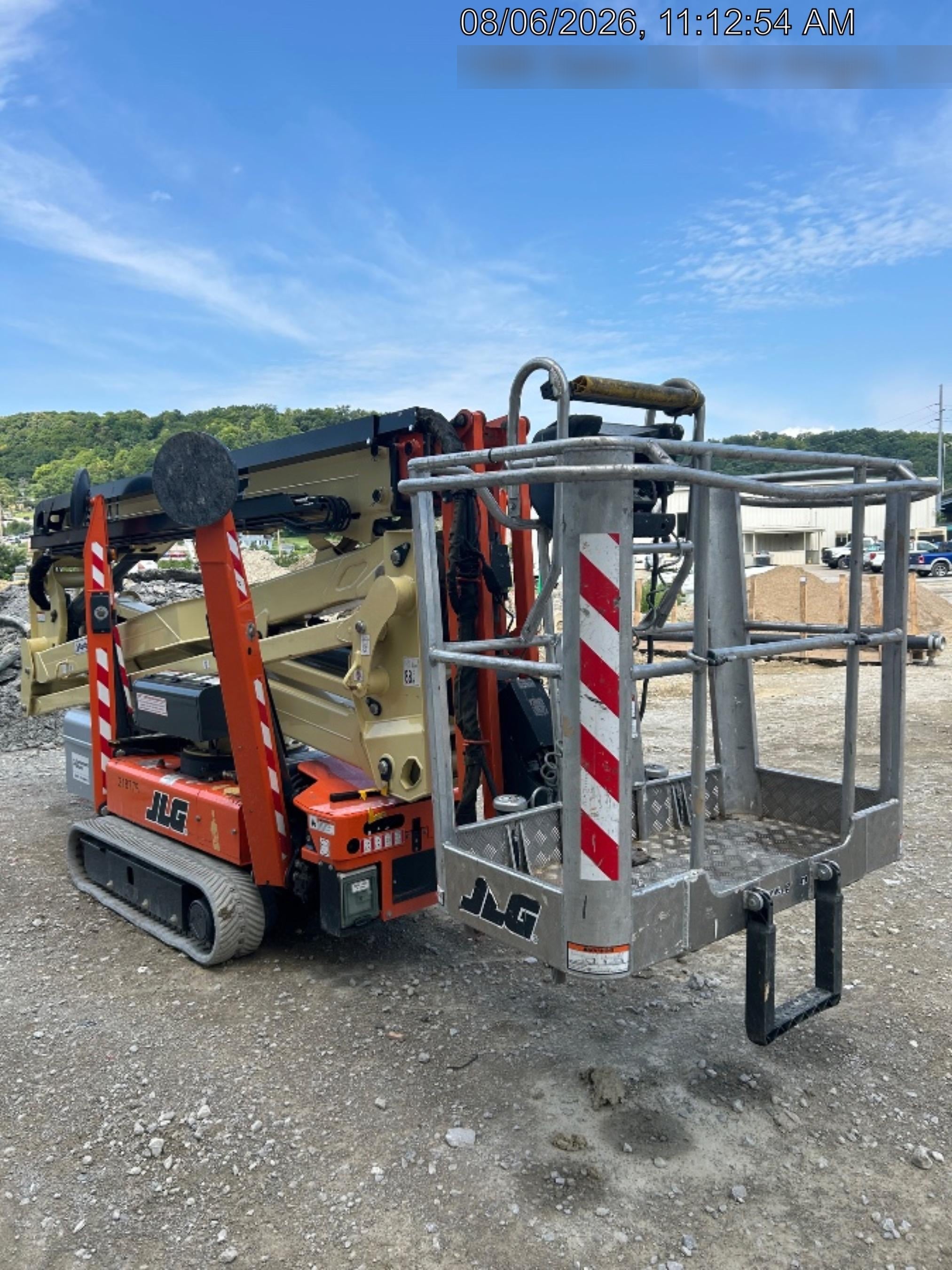 2022 JLG X600AJ