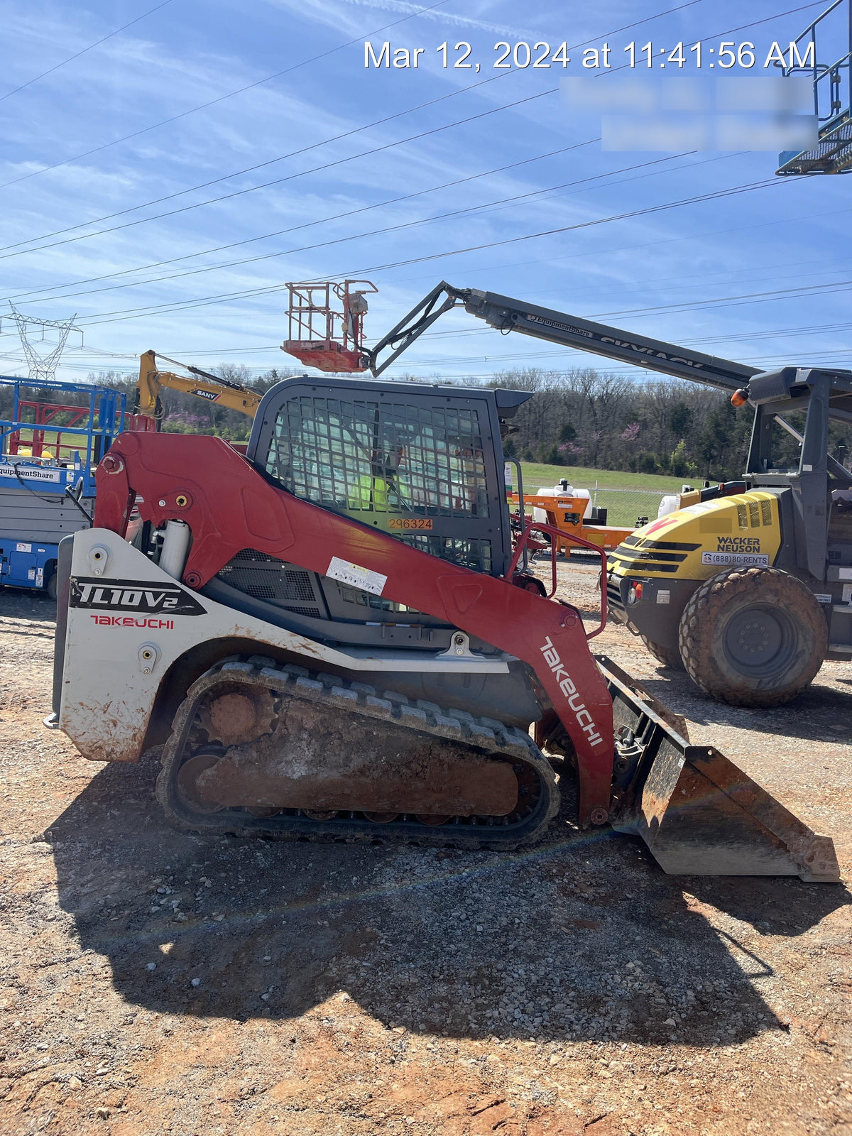 2023 TAKEUCHI TL10V2-CR
