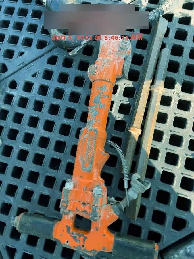 2021 MICHIGAN PNEUMATIC MP-30-1
