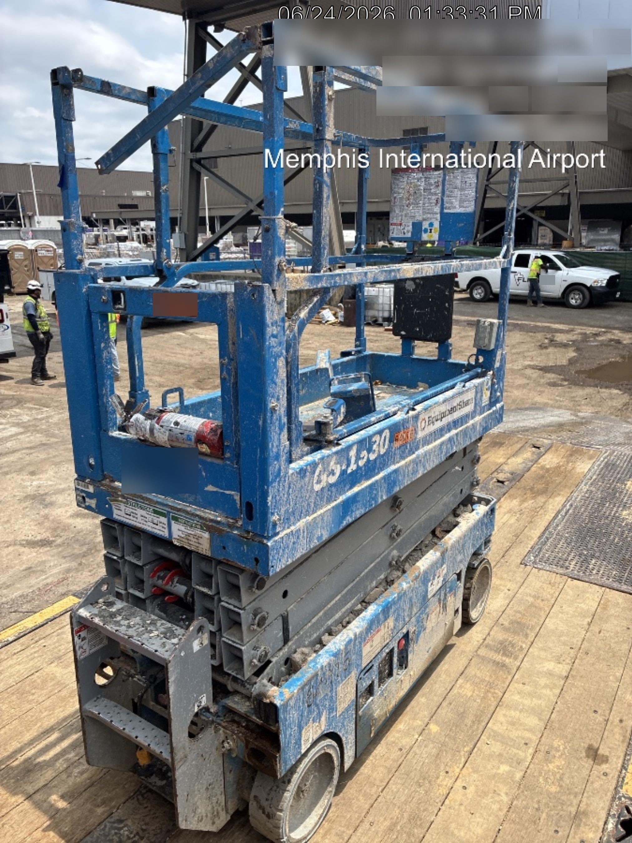 2020 Genie GS-1930 Solid Non Marking Tires, Beacon, Folding rails with half height swing gate