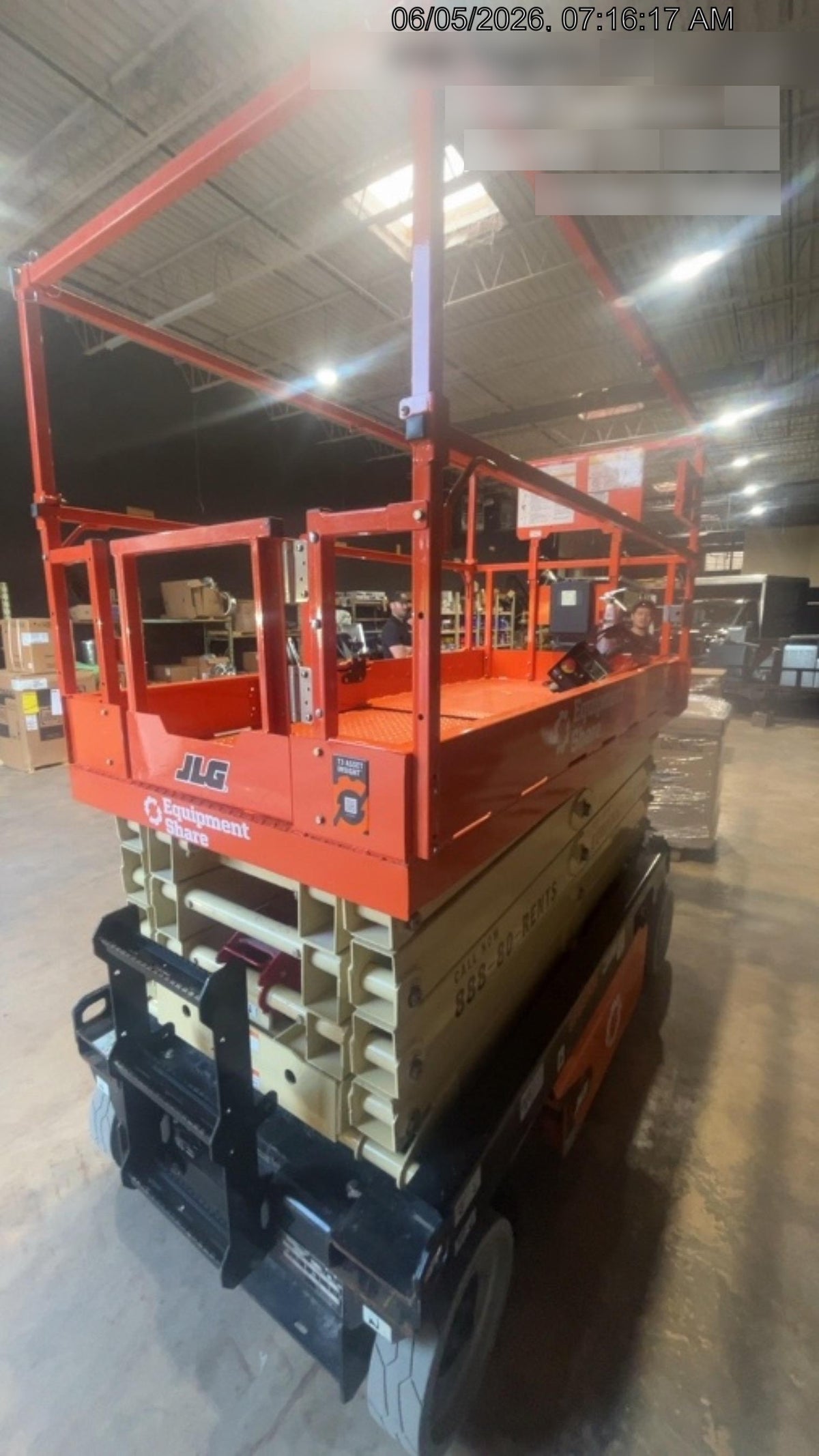 2025 JLG ES3246