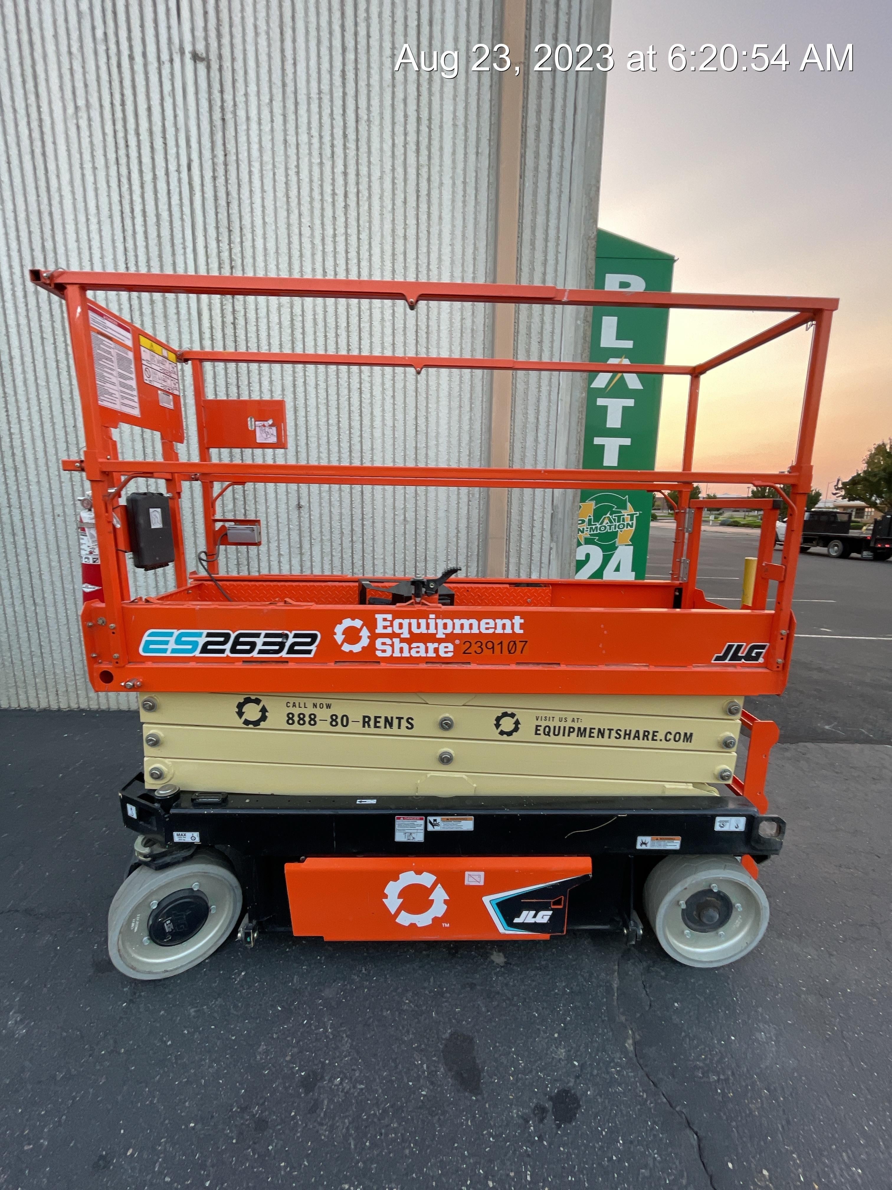 2022 JLG ES2632