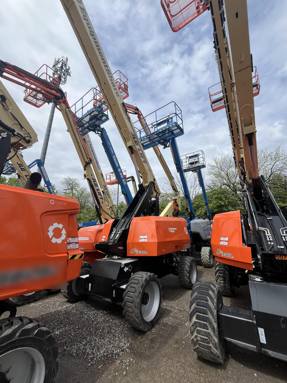 2025 JLG 660SJ