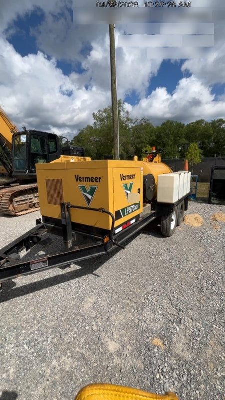 2022 VAC-TRON LP573XDT