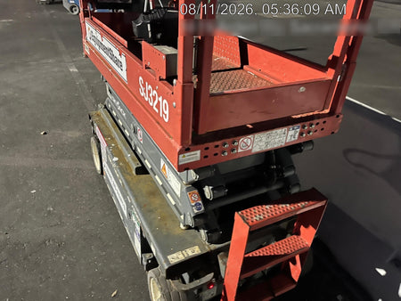 2020 Skyjack SJIII-3219 Solid NM Tires, Half height spring hinged entry gate, Dual Beacons, 800W Inverter