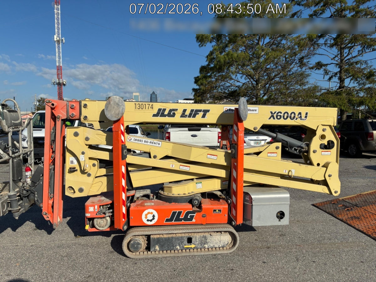 2021 JLG X600AJ