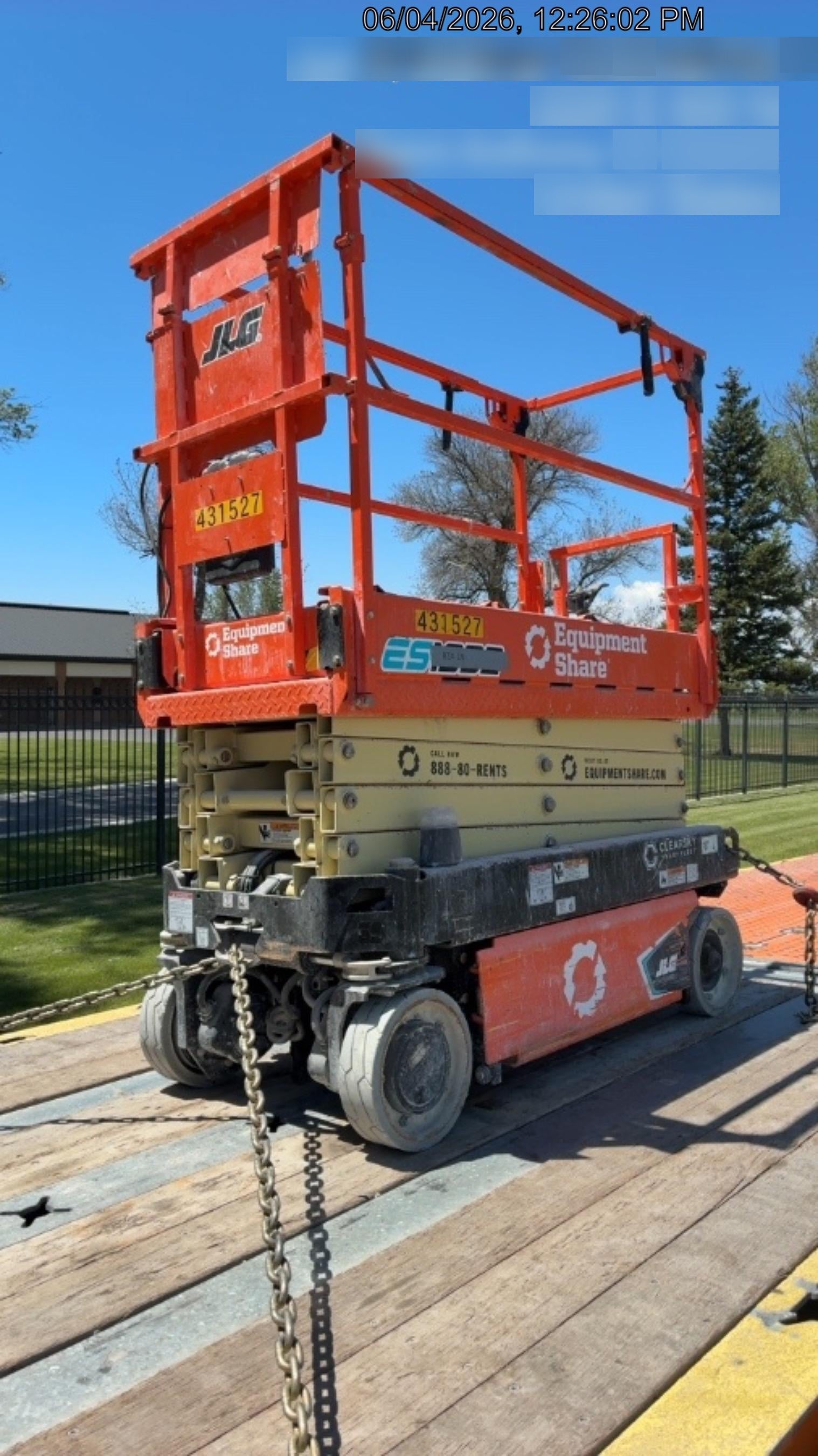 2024 JLG ES1932