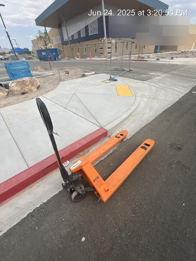 2024 STRONGWAY 5500 lb Pallet Jack