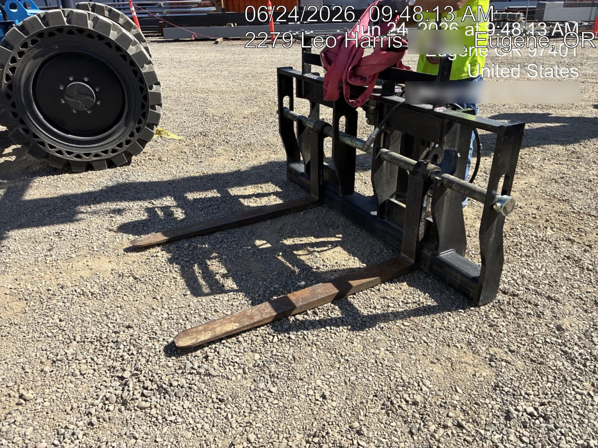 2025 JLG 1001095418