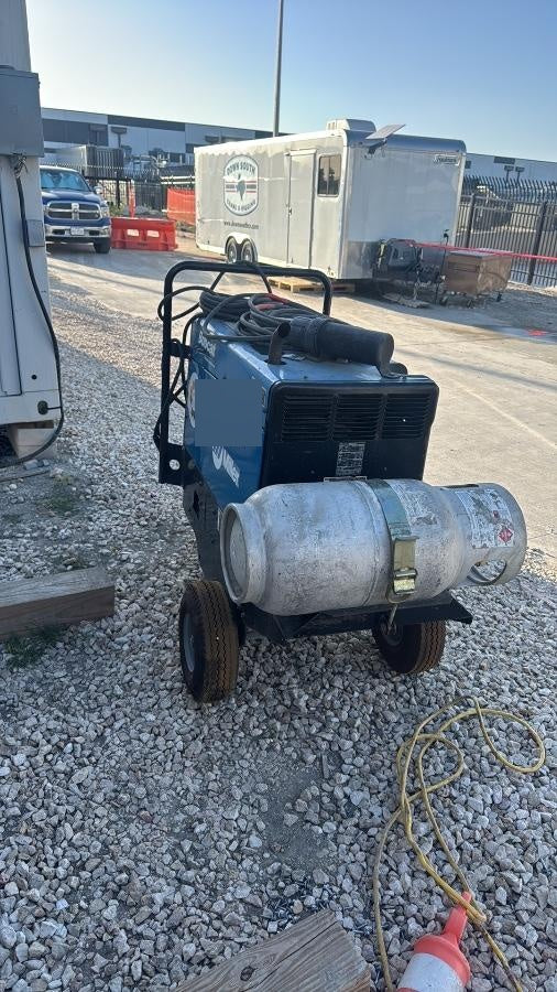 2019 Miller Electric BOBCAT 250 LP/Propane, Running Gear, Tank Bracket, Hose