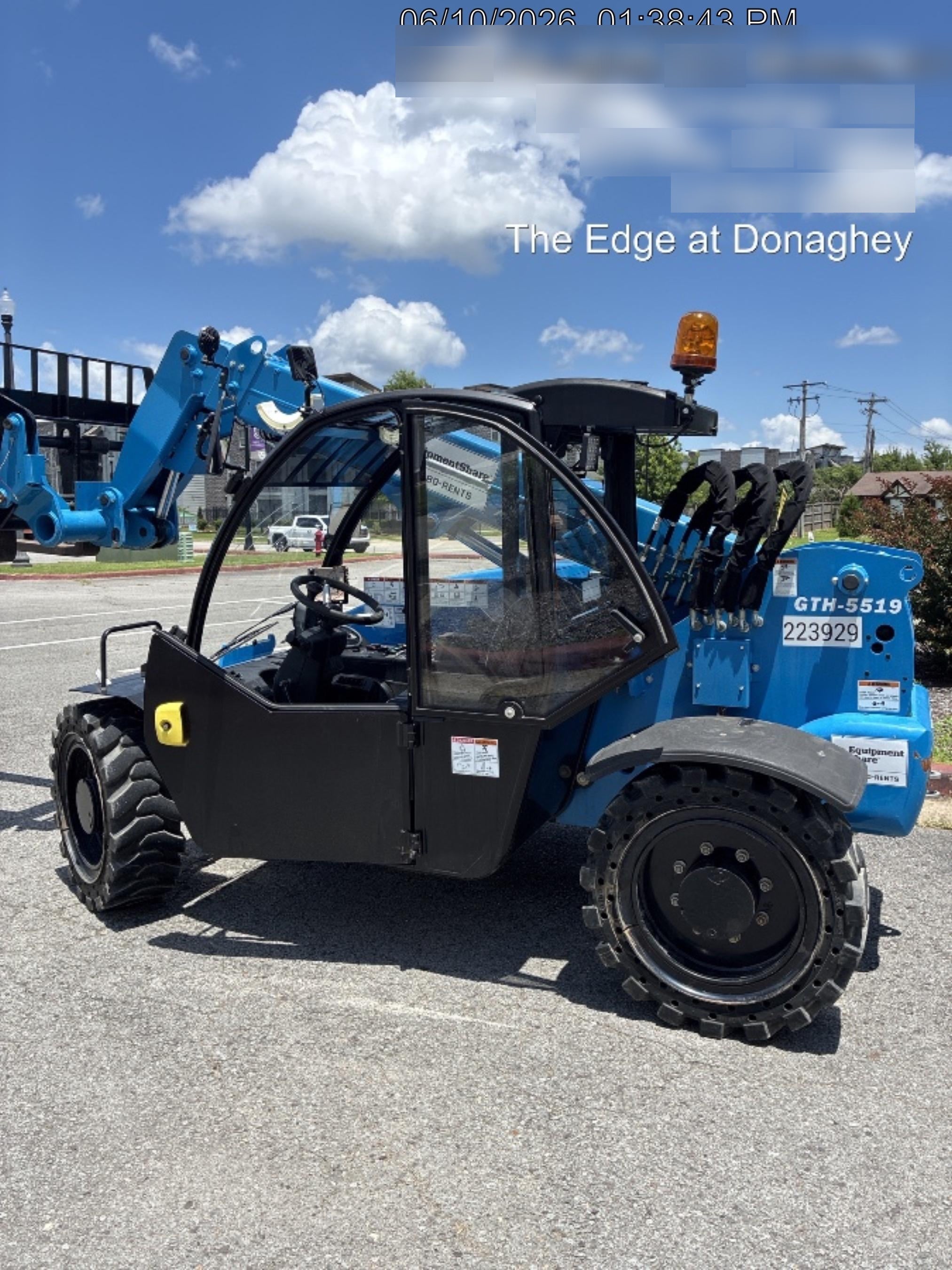 2022 GENIE GTH-5519