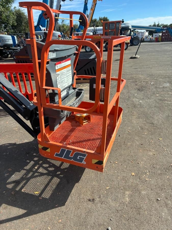 2024 JLG E400AJP Narrow