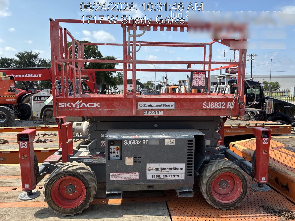 2022 SKYJACK SJ6832 RT