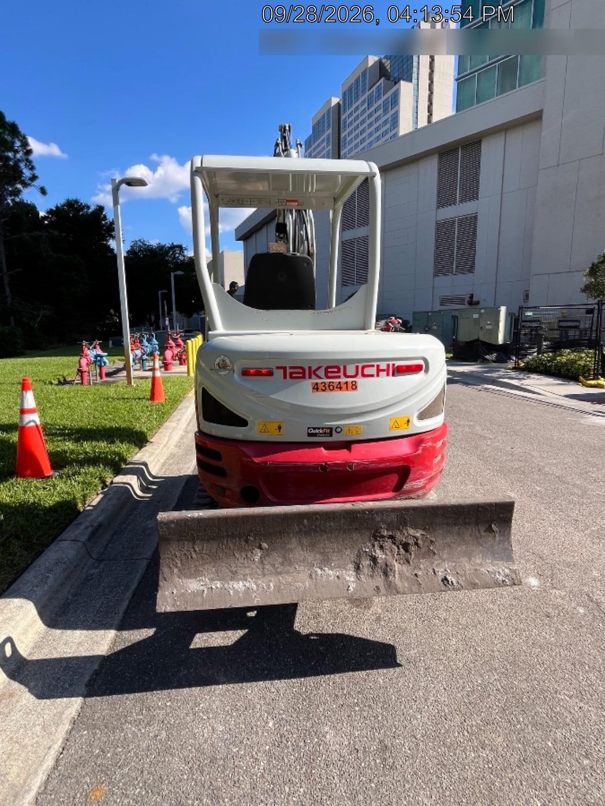 2024 TAKEUCHI TB235-2R