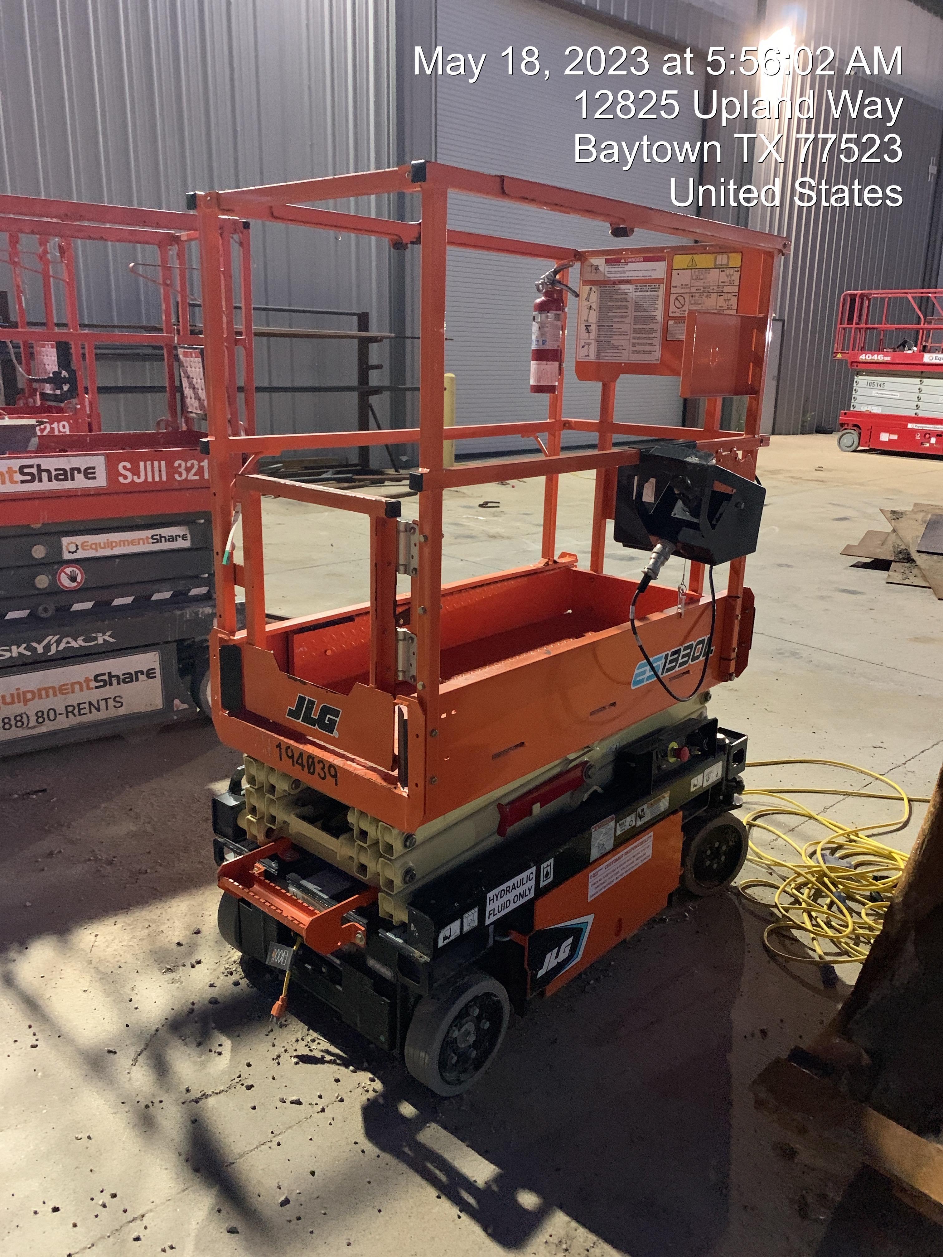 2021 JLG ES1330L