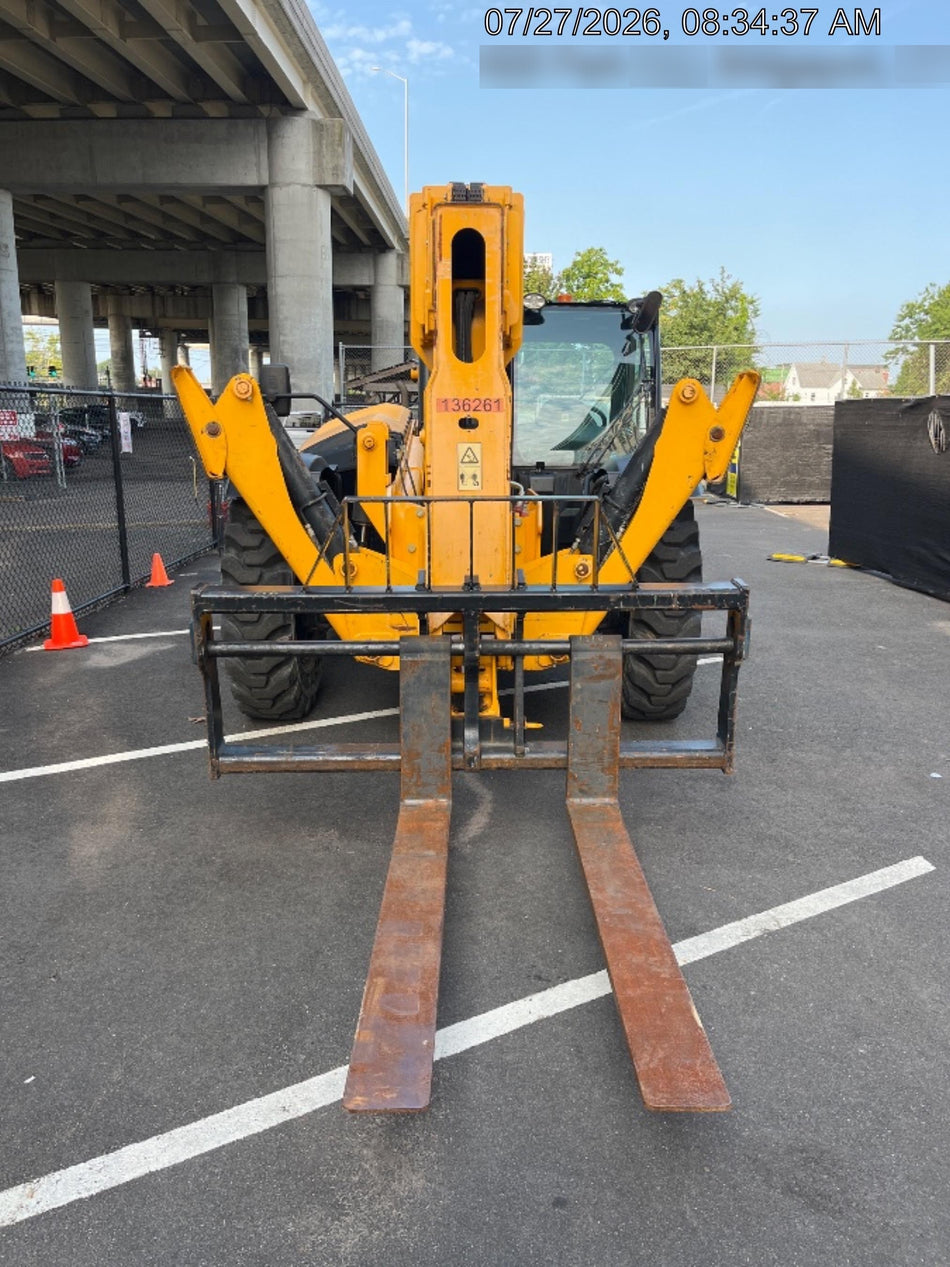 2021 JCB 510-56