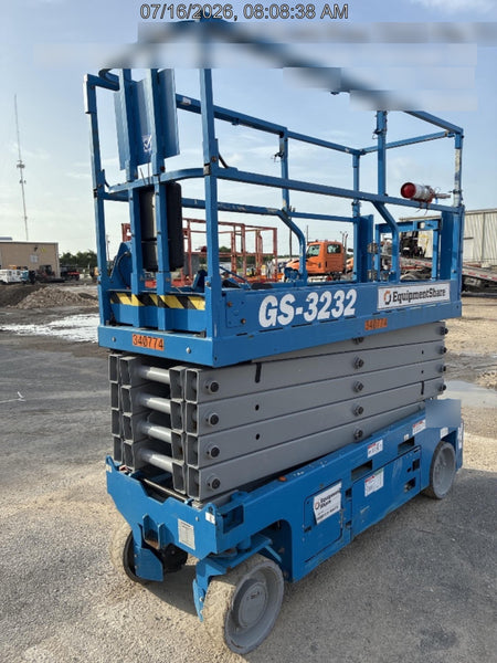 2023 GENIE GS-3232