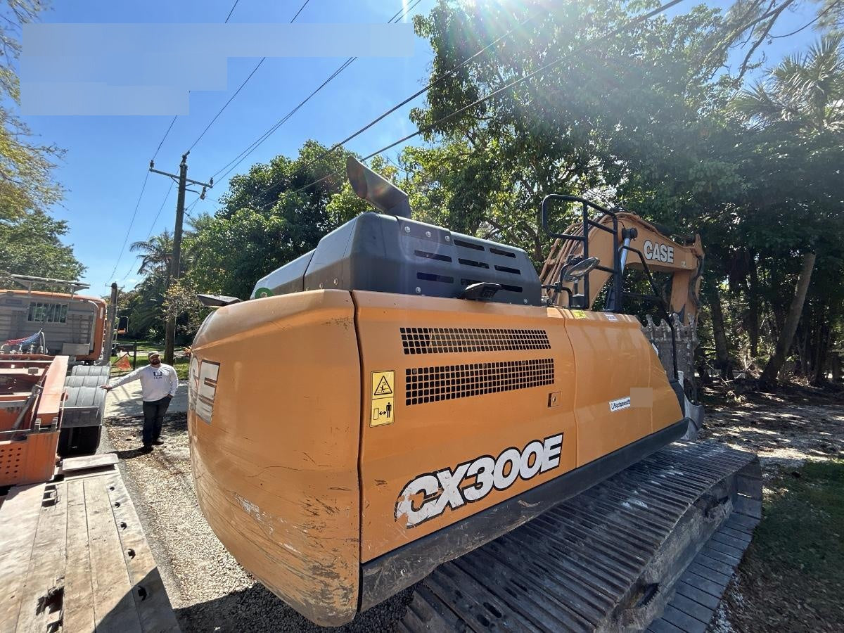 2023 CASE CX300E