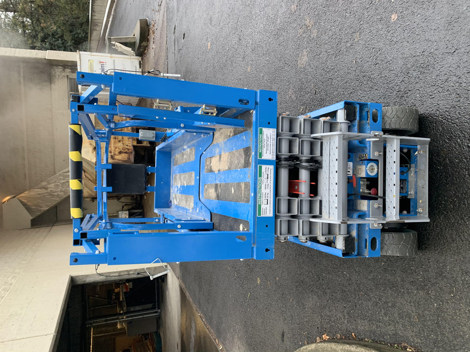 2020 Genie GS-1930 Solid Non Marking Tires, Beacon, Folding rails with half height swing gate, 800W Inverter