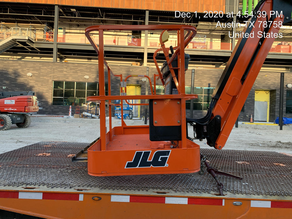 2021 JLG 800AJ