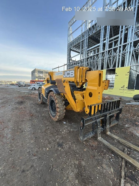 2023 JCB 510-56