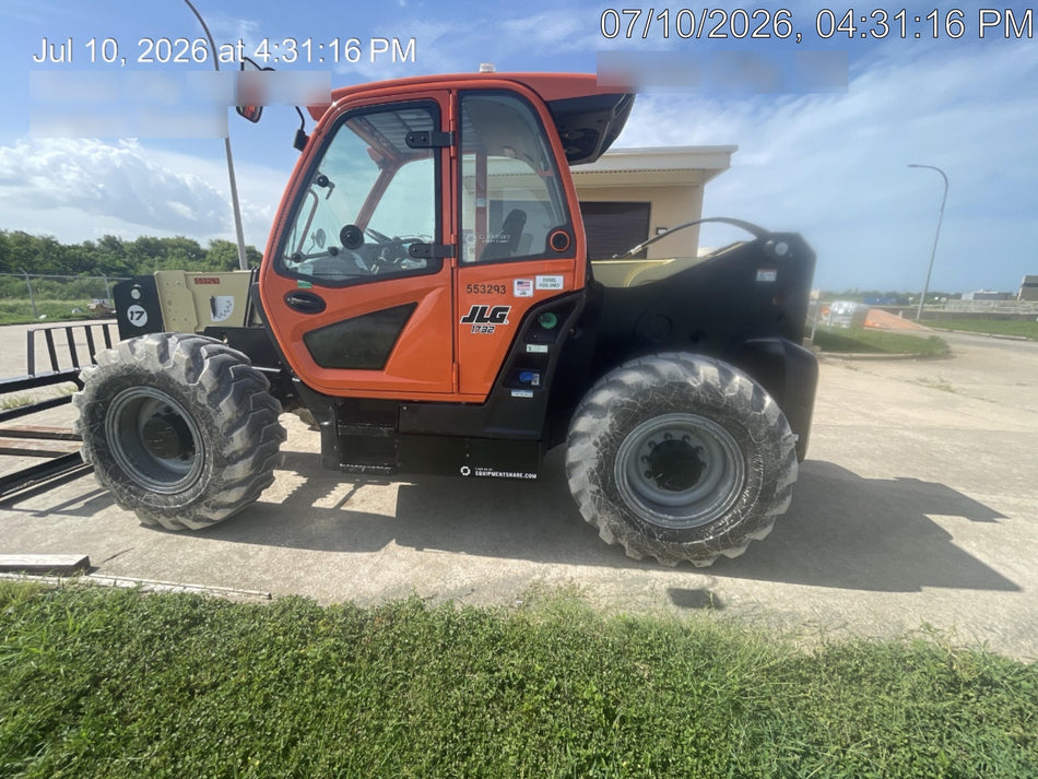 2025 JLG 1732
