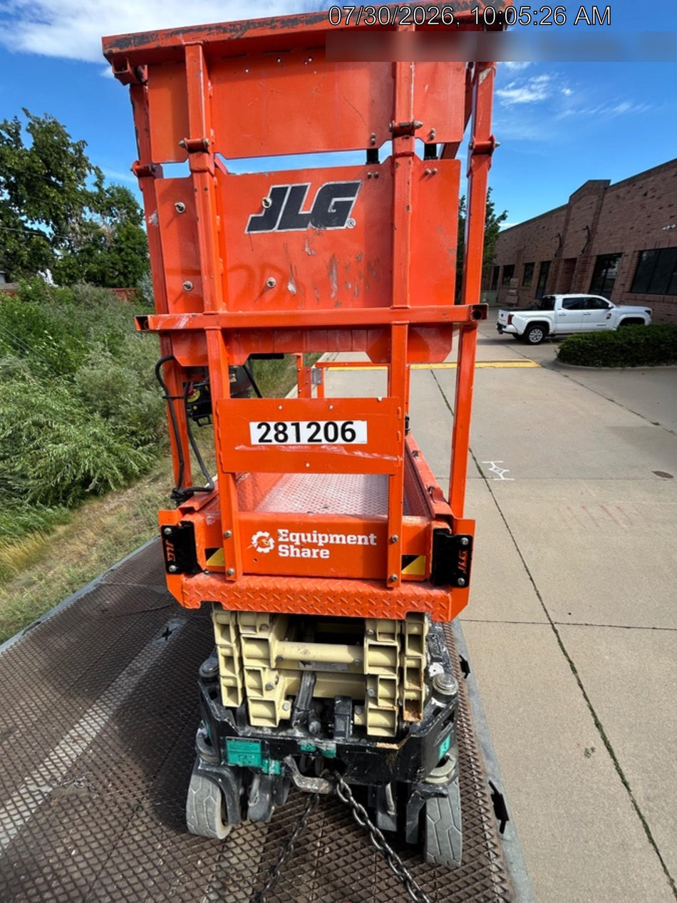 2022 JLG ES1932