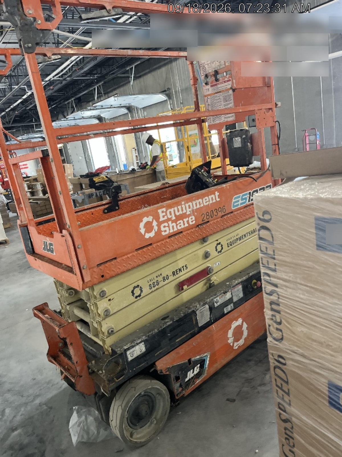 2022 JLG ES1932