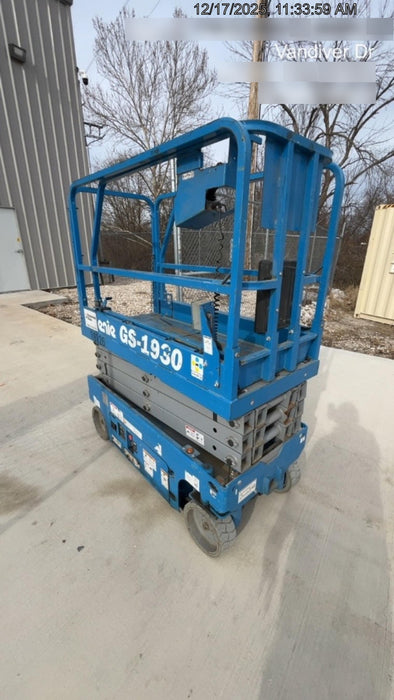 2018 Genie GS-1930 Genie GS-1930 w/Fixed Rail, Chain Entry