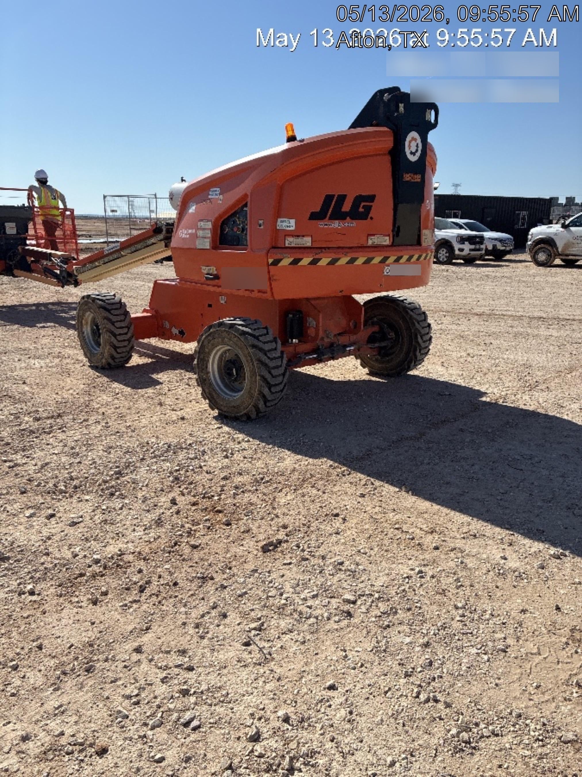 2023 JLG 460SJ