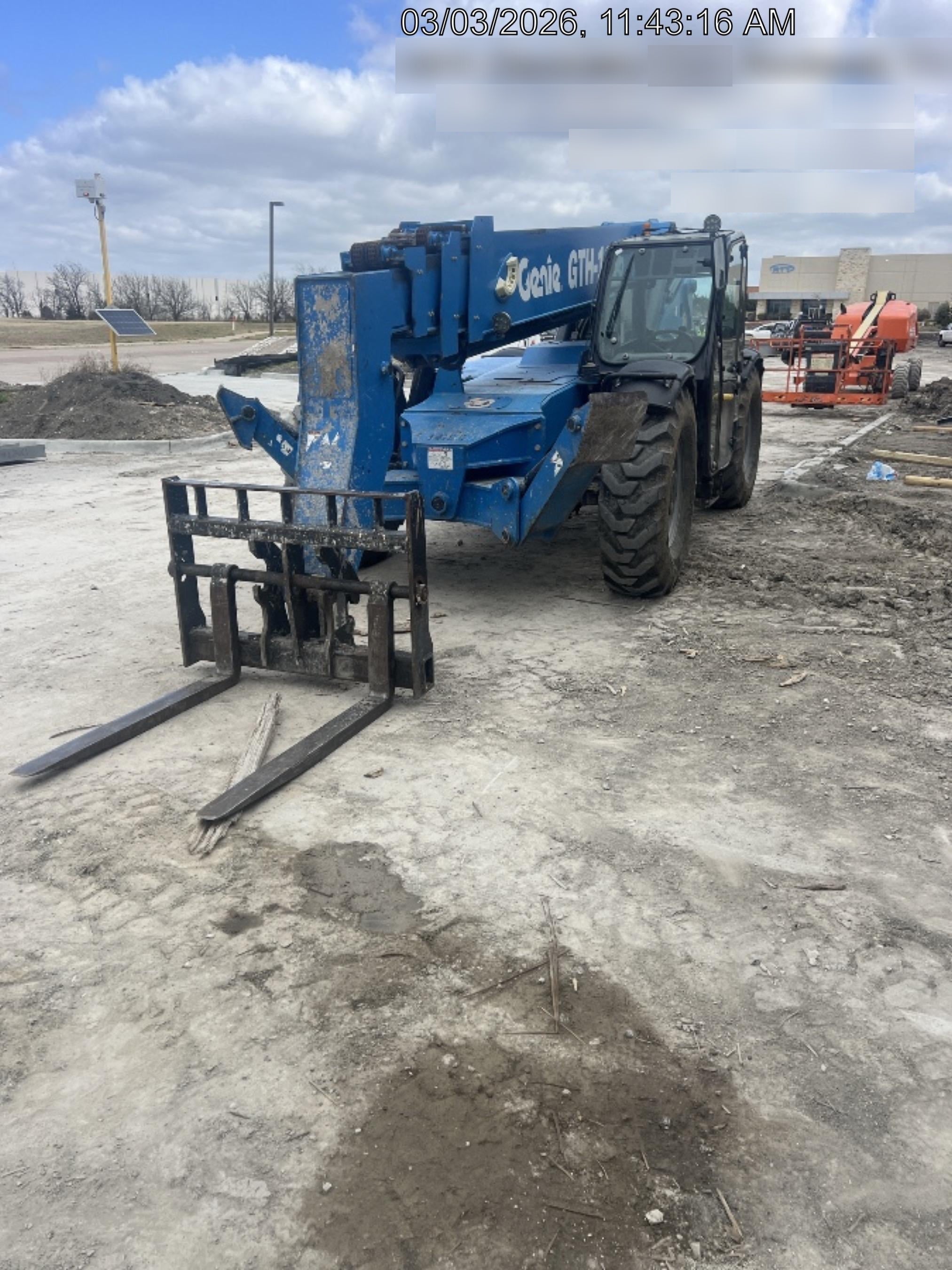2018 GENIE GTH-1056