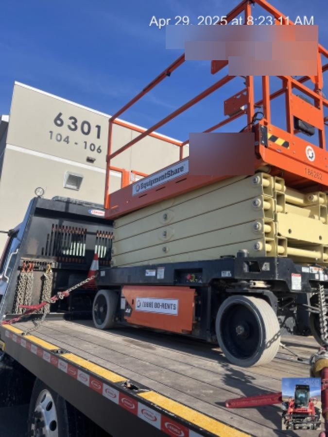 2021 JLG R3246