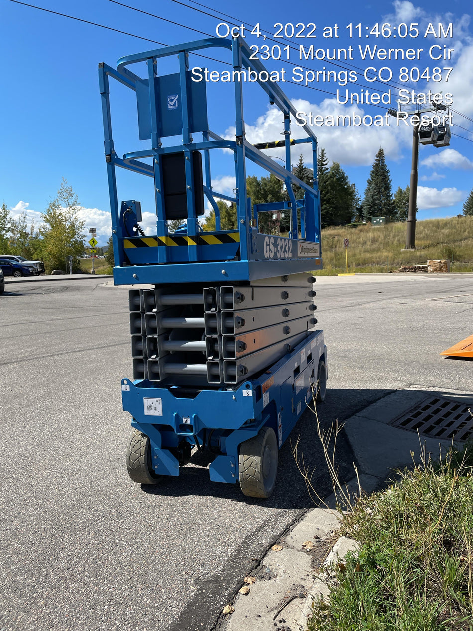 2022 GENIE GS-3232