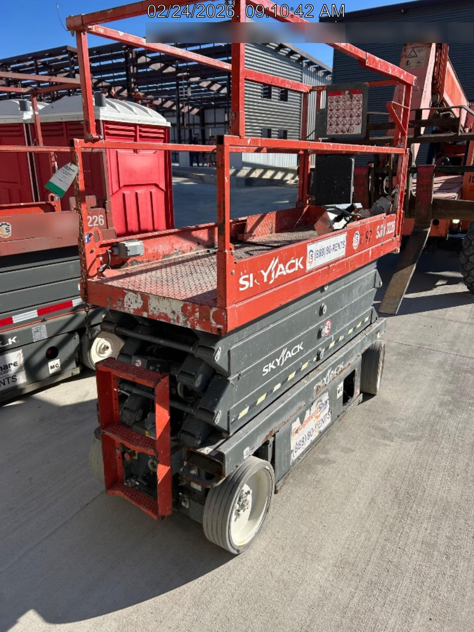 2016 Skyjack SJIII-3226 26' Scissor Lift